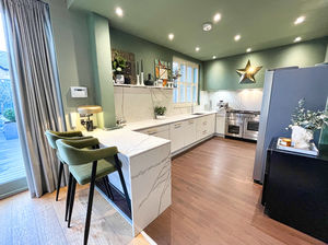 Photo 11- click for photo gallery